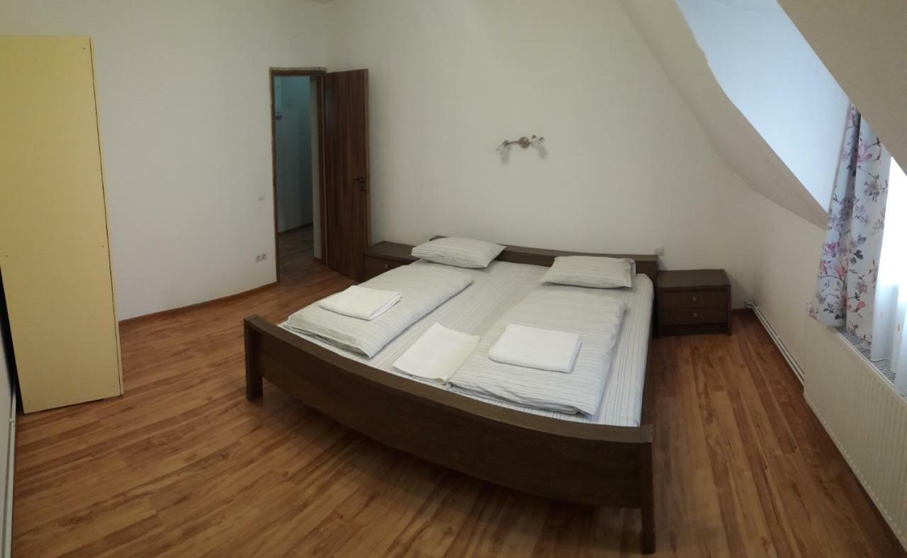 Theresia Apartment Hermannstadt Exterior foto