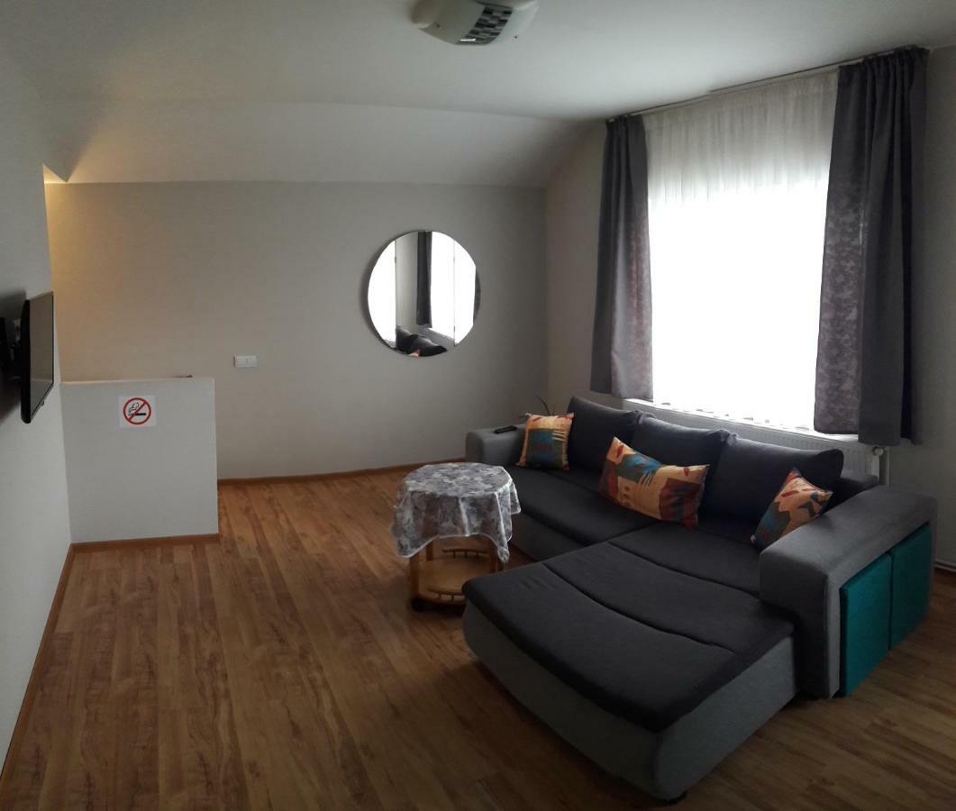 Theresia Apartment Hermannstadt Exterior foto